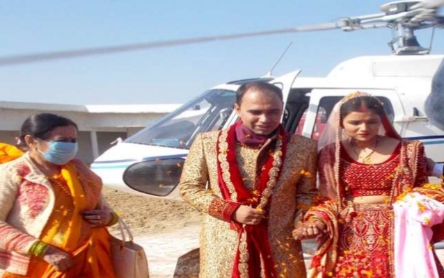 हल्द्वानी के अधिवक्ता श्याम चौधरी का पायलट बेटा शादी कर बहु को लाया उड़नखटोले से घर !