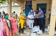 विधायक राजेश शुक्ला ने आशा कार्यकत्री और आंगनबाड़ी कार्यकत्रियों को बाटी स्वास्थ्य सुरक्षा किट