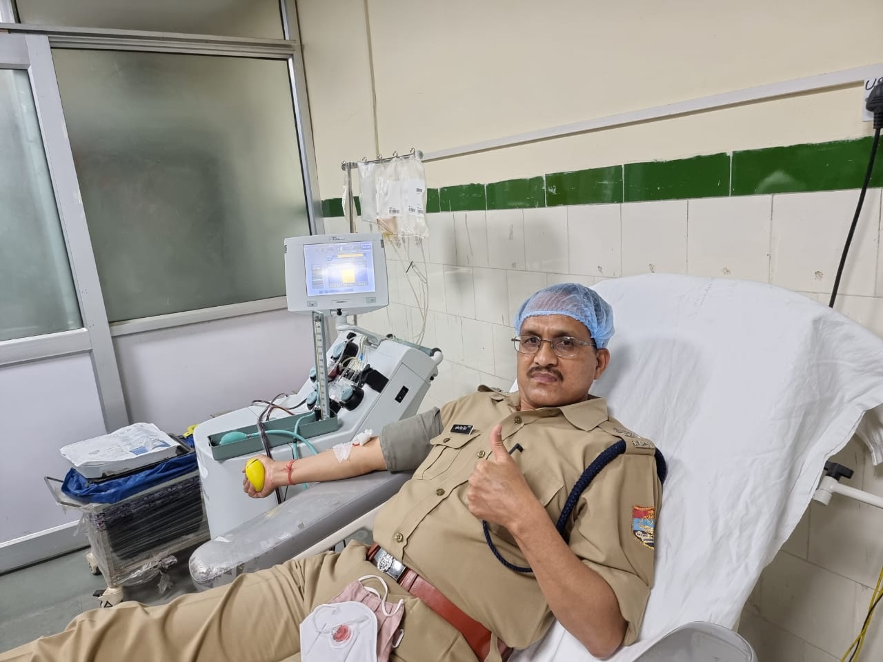 ऊधम सिंह नगर के एसएसपी दलीप सिंह कुँवर ने दो मरीज़ो को प्लाज़्मा डोनेट किया 