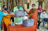 लालकुआँ विधायक नवीन दुमका ने आगनबाड़ी कार्यकत्रियो को बाटी 'सुरक्षा किट' 