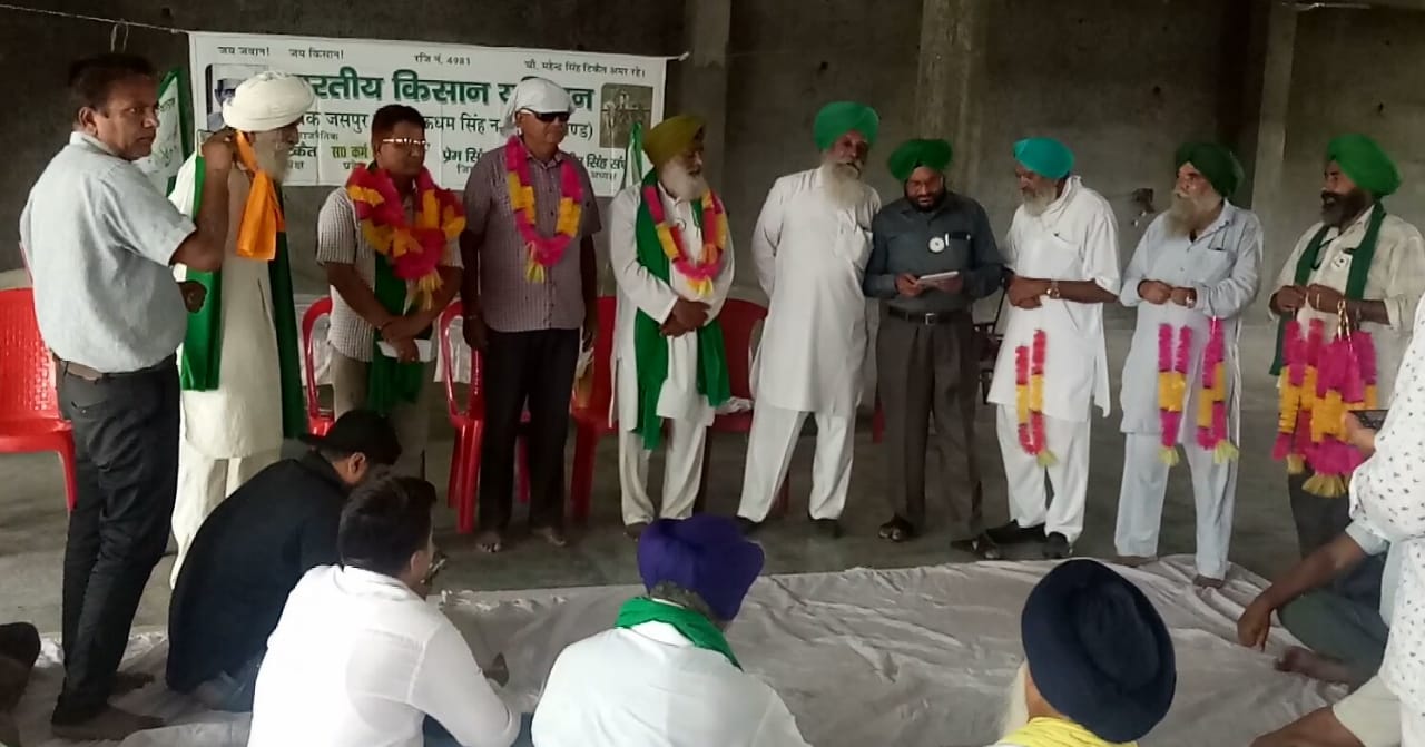 भाकियू के प्रदेश उपाध्यक्ष डॉ गणेश उपाध्याय व प्रेम सहोता को किसानो ने किया सम्मानित