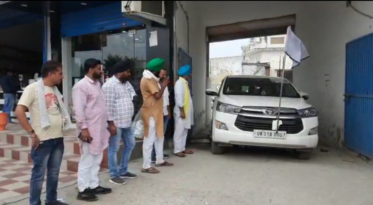 उत्तराखंड की तराई से फिर हुए किसान गाजीपुर बॉर्डर पर रवाना