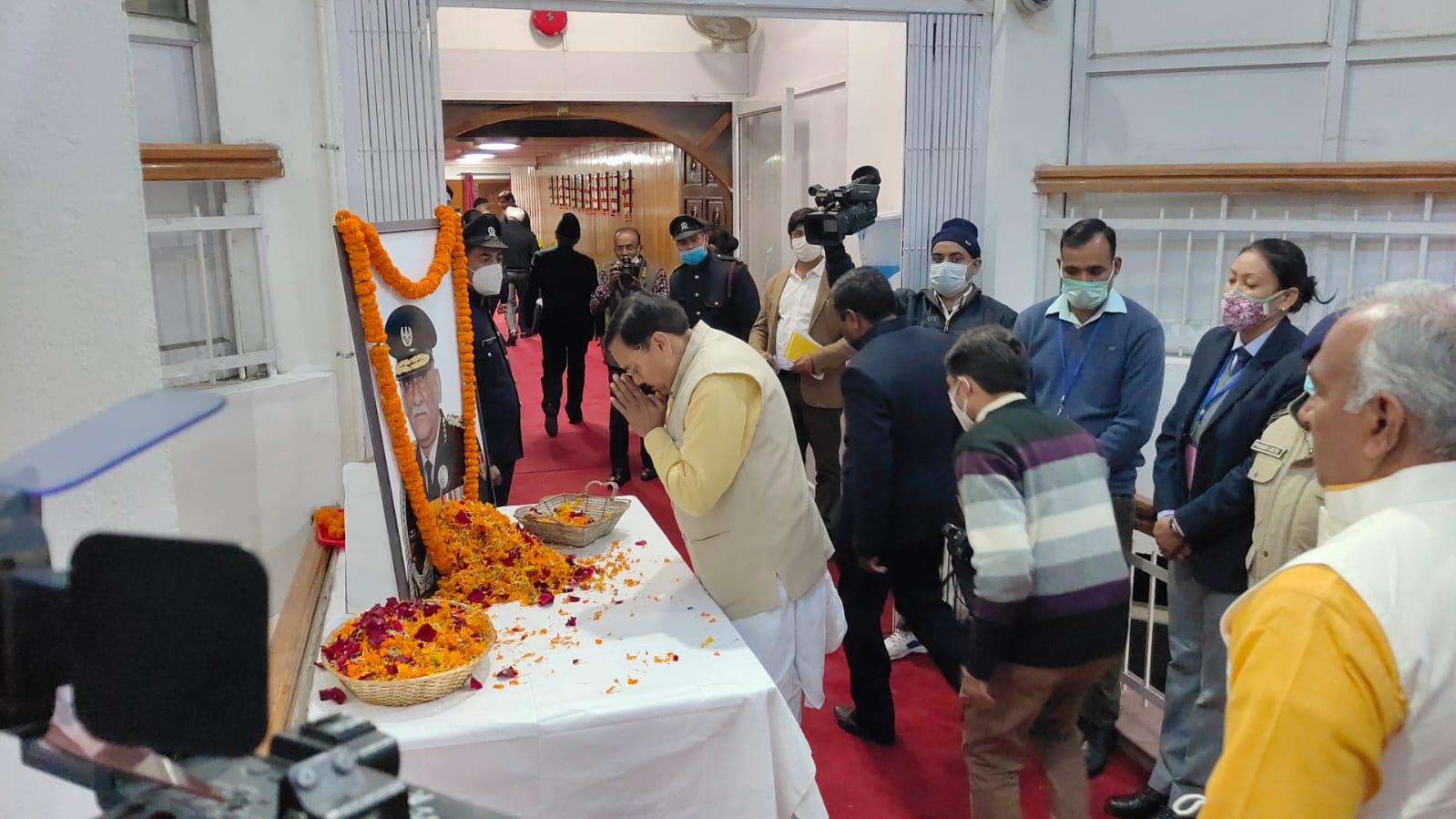 उत्तराखंड विधानसभा में CDS दिवगंत बिपिन रावत को विधायक राजेश शुक्ला ने दी श्रद्धांजलि