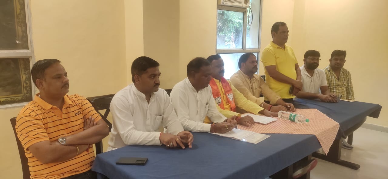 उत्तराखंड के मुख्यमंत्री पुष्कर सिंह धामी के जन्मदिन पर भाजपा जिलाध्यक्ष विवेक सक्सेना कर रहे है तैयारी