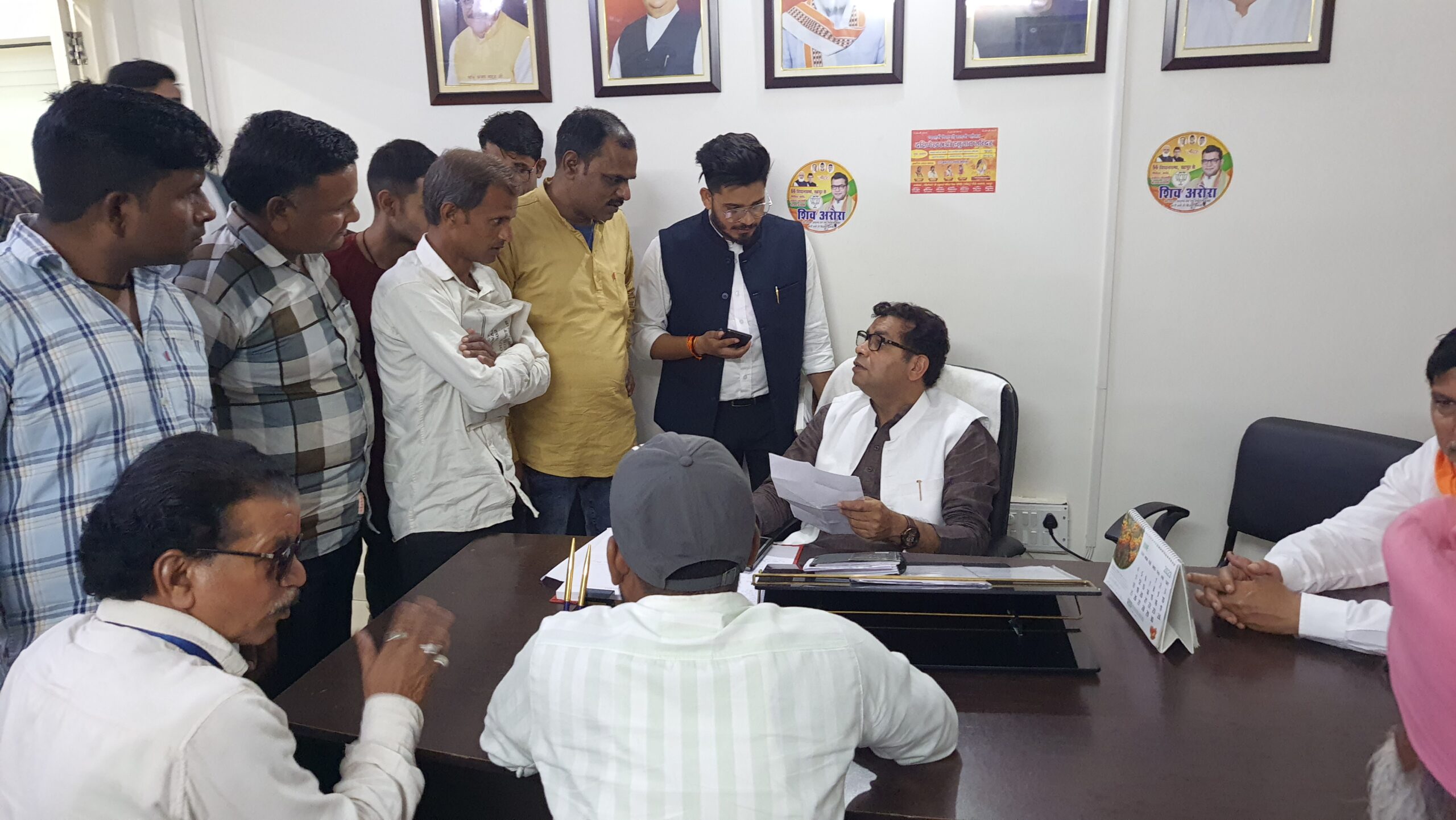 सरकारी विभागों द्वारा अतिक्रमण के लिये जारी किये गए नोटिस मुख्यमंत्री जी की मंशा के खिलाफ है : शिव अरोरा विधायक 