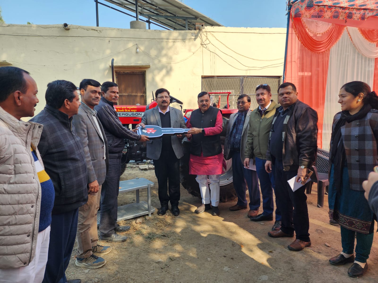 विकसित भारत संकल्प यात्रा के ग्राम सेजनी में किसान गोष्ठी का हुआ आयोजन