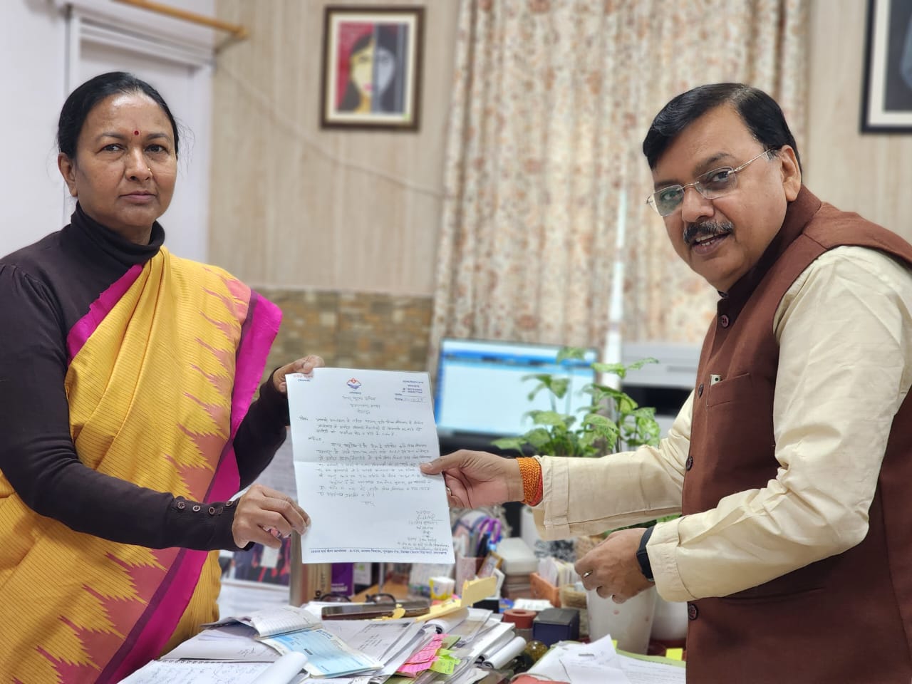 पूर्व विधायक राजेश शुक्ला ने अपर मुख्य सचिव राधा रतूड़ी से पंतनगर विश्वविद्यालय की समस्याओ के समाधान के लिये की मुलाक़ात