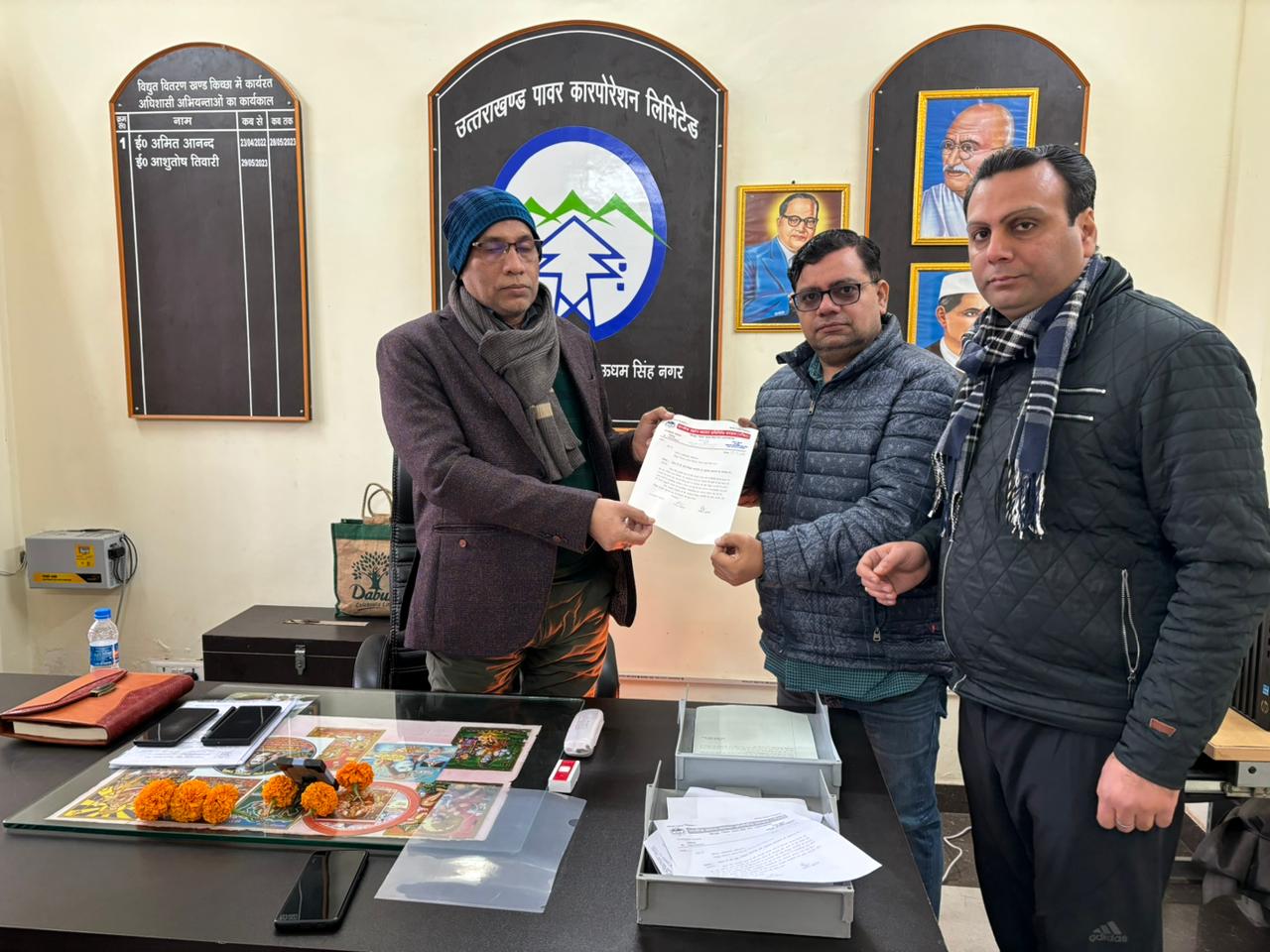 प्रांतीय उद्योग व्यापार प्रतिनिधि मंडल ने किच्छा में विधुत कटौती रोकने की अधिशासी अभियंता से मांग की 