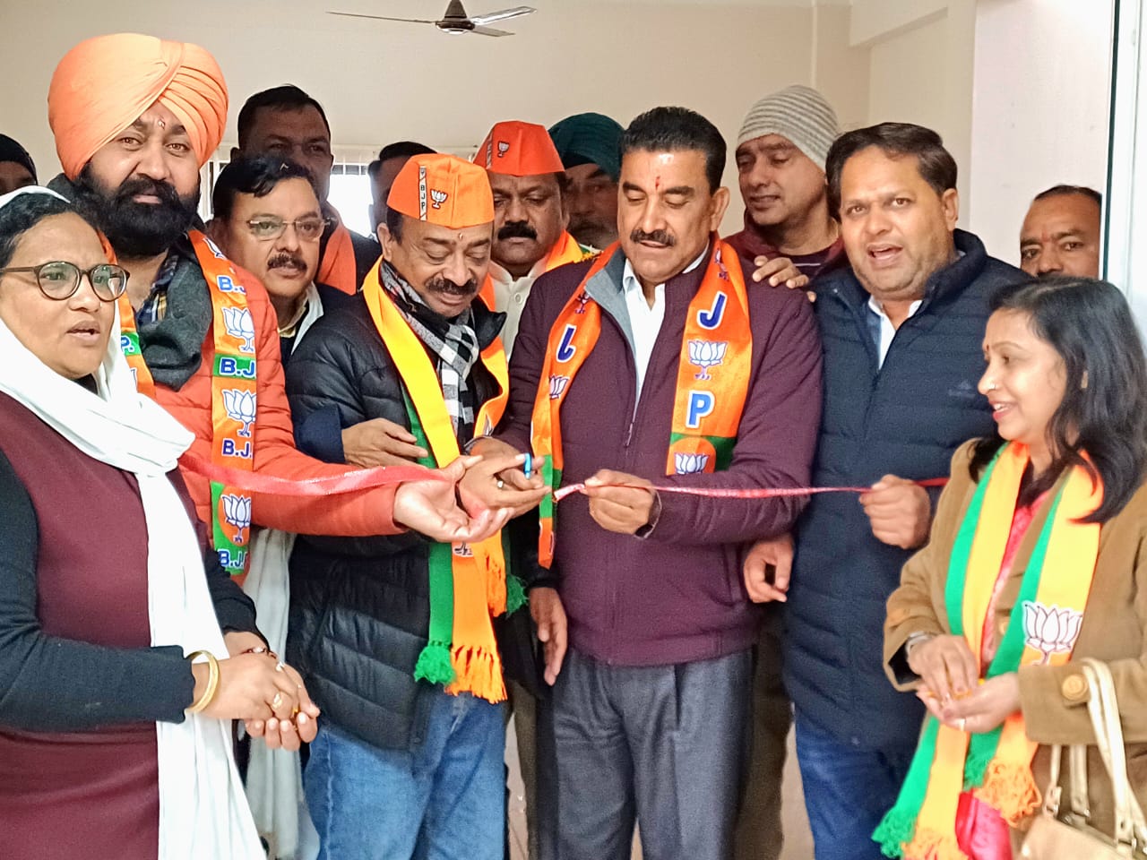 मुख्यमंत्री पुष्कर सिंह धामी ने वर्चुअल किया नैनीताल- ऊधम सिंह नगर लोकसभा के चुनाव कार्यालय का उद्घाटन