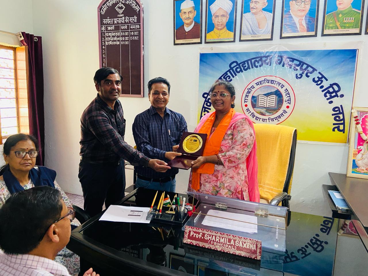 शिक्षा के क्षेत्र में सराहनीय योगदान के लिए डिग्री कॉलेज की प्राचार्य शर्मिला व विभागाध्यक्ष तनुजा सम्मानित