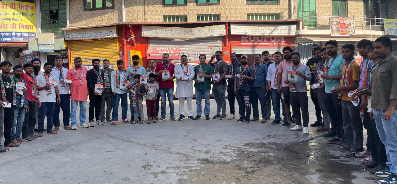 नैनीताल-ऊधम सिंह नगर से कांग्रेस प्रत्याशी प्रकाश जोशी के पक्ष में कांग्रेसियो ने हिमांशु गाबा के नेतृत्व में किया जनसम्पर्क अभियान 