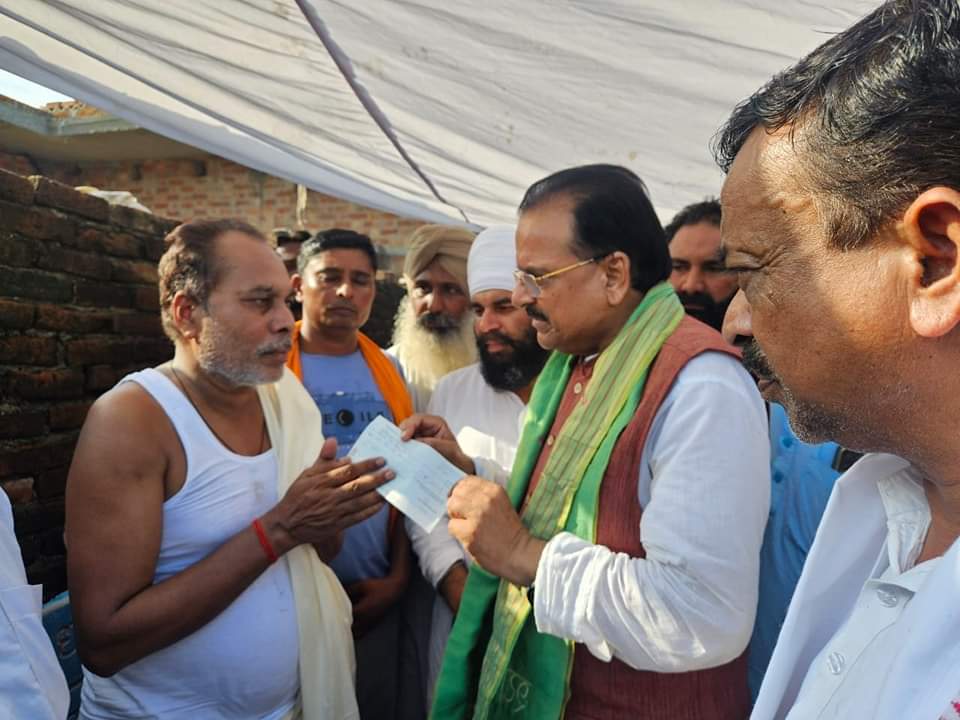 पूर्व केंद्रीय राज्य मंत्री एवं नैनीताल ऊधम सिंह नगर के सांसद अजय भट्ट आपदा पीड़ित क्षेत्र का किया निरीक्षण