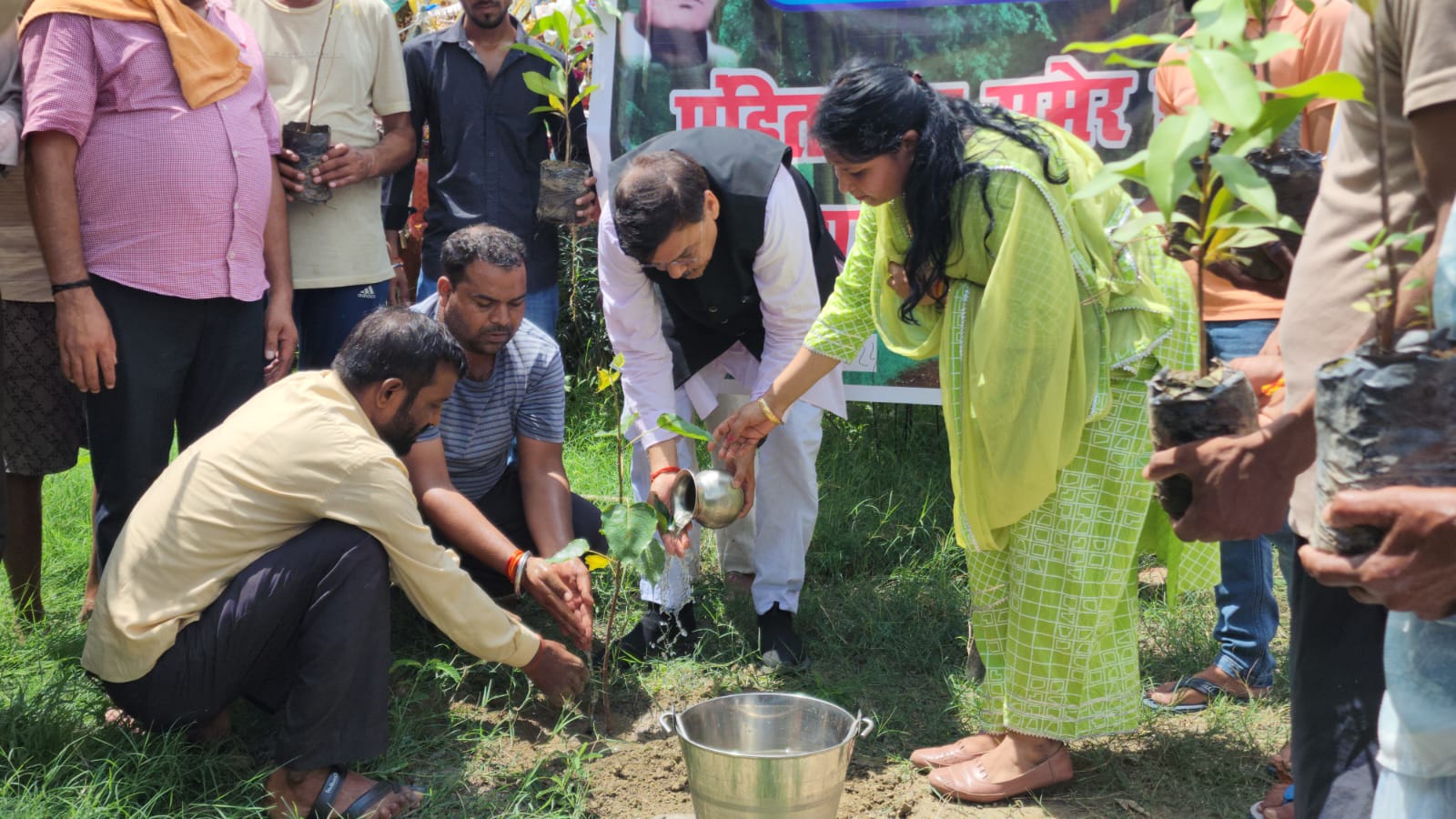 पर्यावरण को सुरक्षित रखे तभी हम आने वाली पीढियों को स्वच्छ वातावरण दे पायेंगे : पूर्व विधायक राजेश शुक्ला 