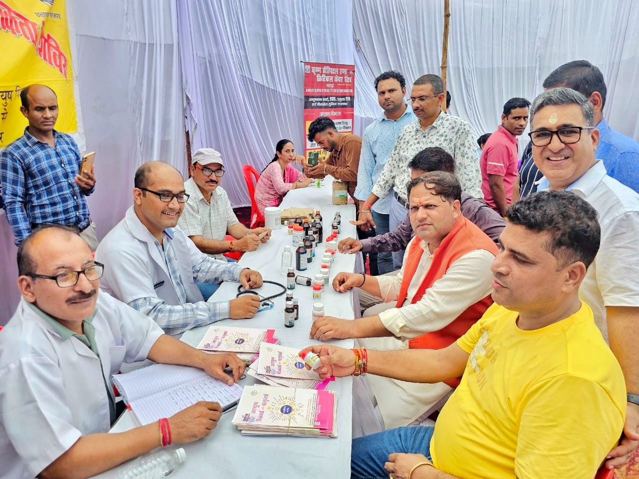 प्रदेश मंत्री विकास शर्मा ने मुख्यमंत्री धामी के जन्मदिवस पर लगाया मुफ्त चिकित्सा शिविर एवं रक्तदान शिविर