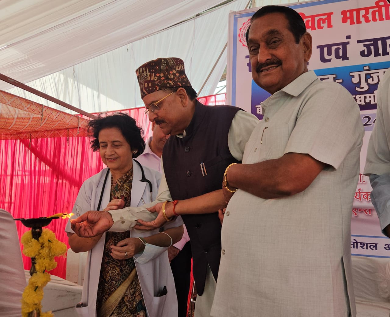 सांसद अजय भट्ट ने अखिल भारतीय आयुर्विज्ञान संस्थान एम्स ऋषिकेश द्वारा विशाल स्वास्थ्य एवं जागरूकता शिविर का शुभारंभ किया