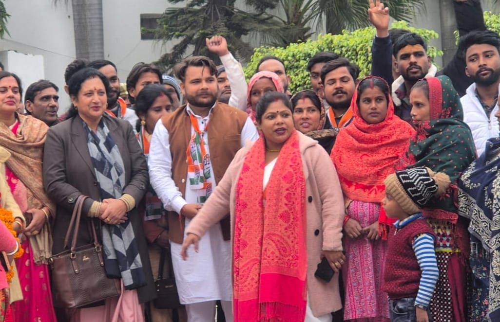 नगर निगम चुनाव में कांग्रेस के मेयर प्रत्याशी मोहन खेड़ा और सभी 40 वार्डों में पार्षद पद के प्रत्याशियों को जिताएंगे : मीना शर्मा