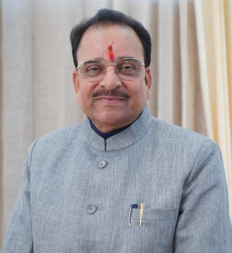 अब सांसद अजय भट्ट जसपुर के ग्राम तीर्थ नगर के प्राचीन शिव मंदिर का जीर्णोद्धार एवं सौंदर्यीकरण करायेंगे 