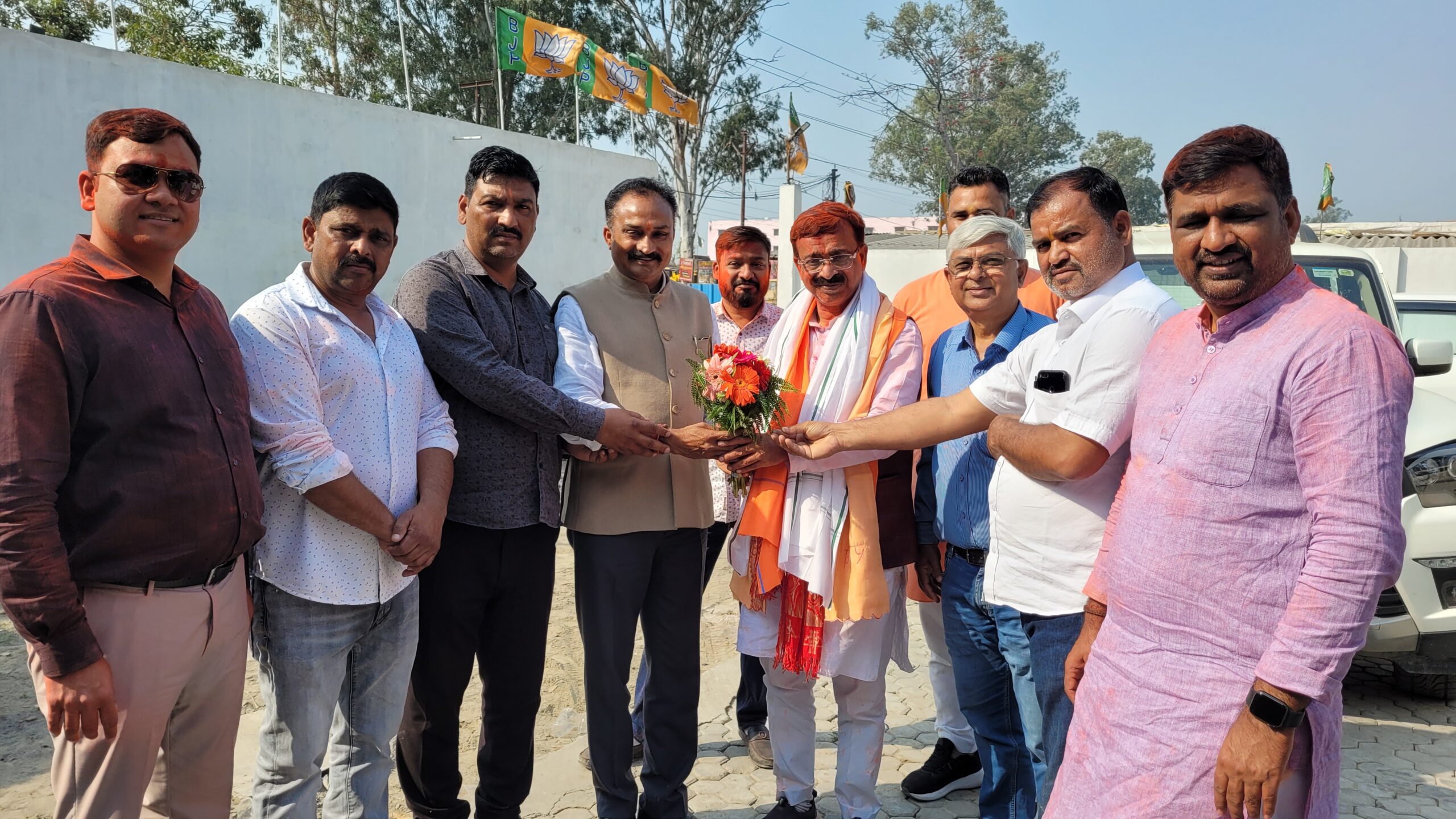 भाजपा के पुनः कमल जिंदल के जिलाध्यक्ष बनने पर संजीव कुमार सिंह ने किया स्वागत