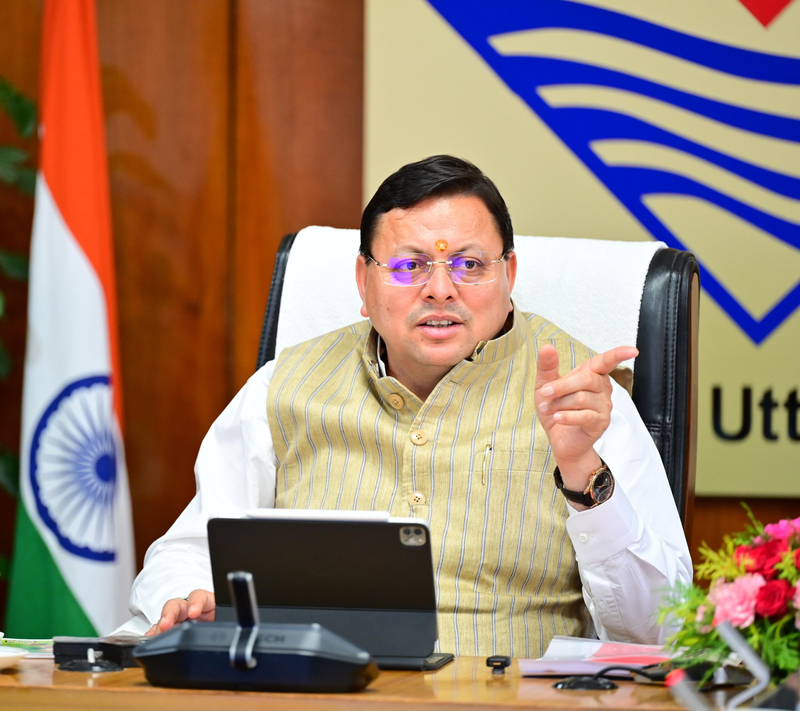 भ्रष्टाचार के विरुद्ध धामी सरकार की धमक : नैनीताल के मुख्य कोषाधिकारी, एकाउन्टेन्ट कोषागार एक लाख बीस हज़ार की रिश्वत में गिरफ्तार