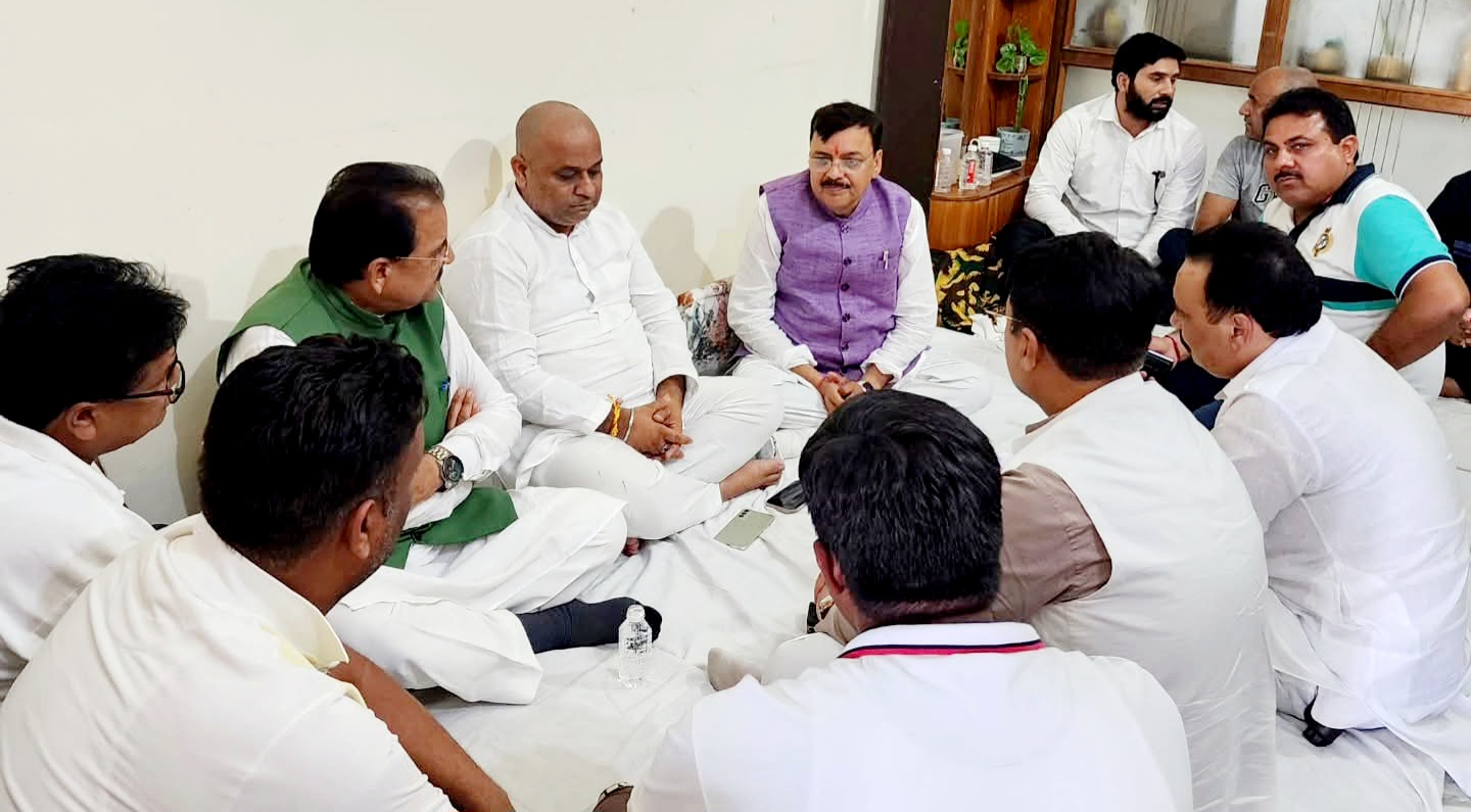 सांसद अजय भट्ट ने उर्मिला रानी चुघ के निधन पर जताया शोक