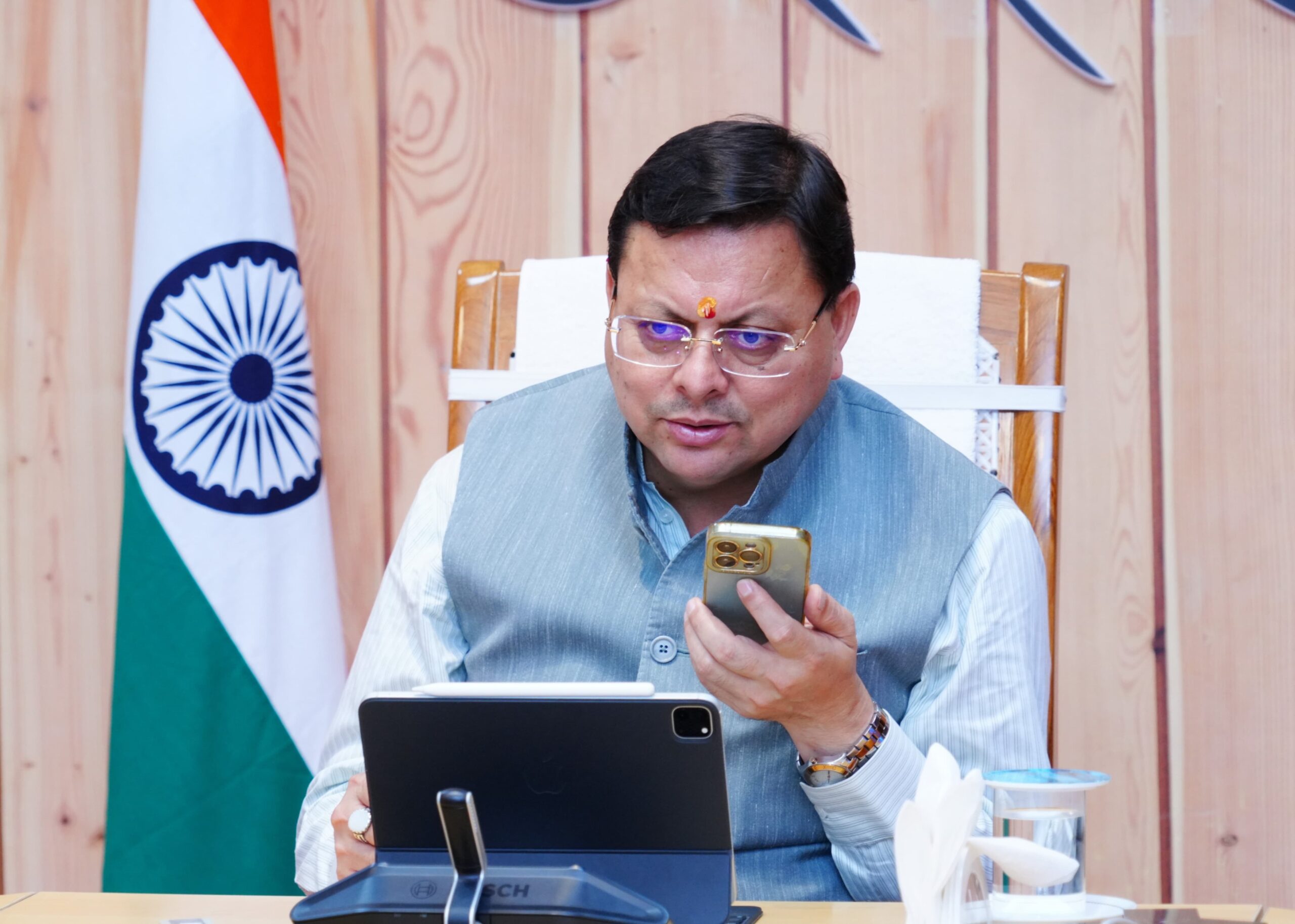 सीएम हेल्पलाइन - मुख्यमंत्री ने शिकायतकर्ताओं से पूछा आपका काम हुआ कि नहीं ?