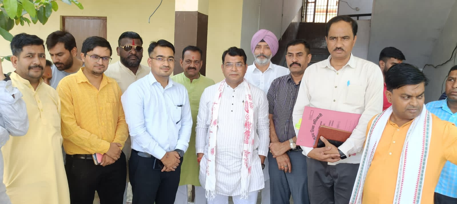 विधायक शिव अरोरा ने प्रशासनिक अधिकारियो के साथ समाज कल्याण की बिल्डिंग का किया स्थलीय निरीक्षण 