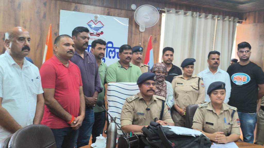 मुख्यमंत्री के “ड्रग फ्री उत्तराखंड मिशन” के अंतर्गत चंपावत और पिथौरागढ़ पुलिस की बड़ी कार्रवाई - 10 करोड़ से अधिक मूल्य का नशीला पदार्थ (ड्रग) बरामद