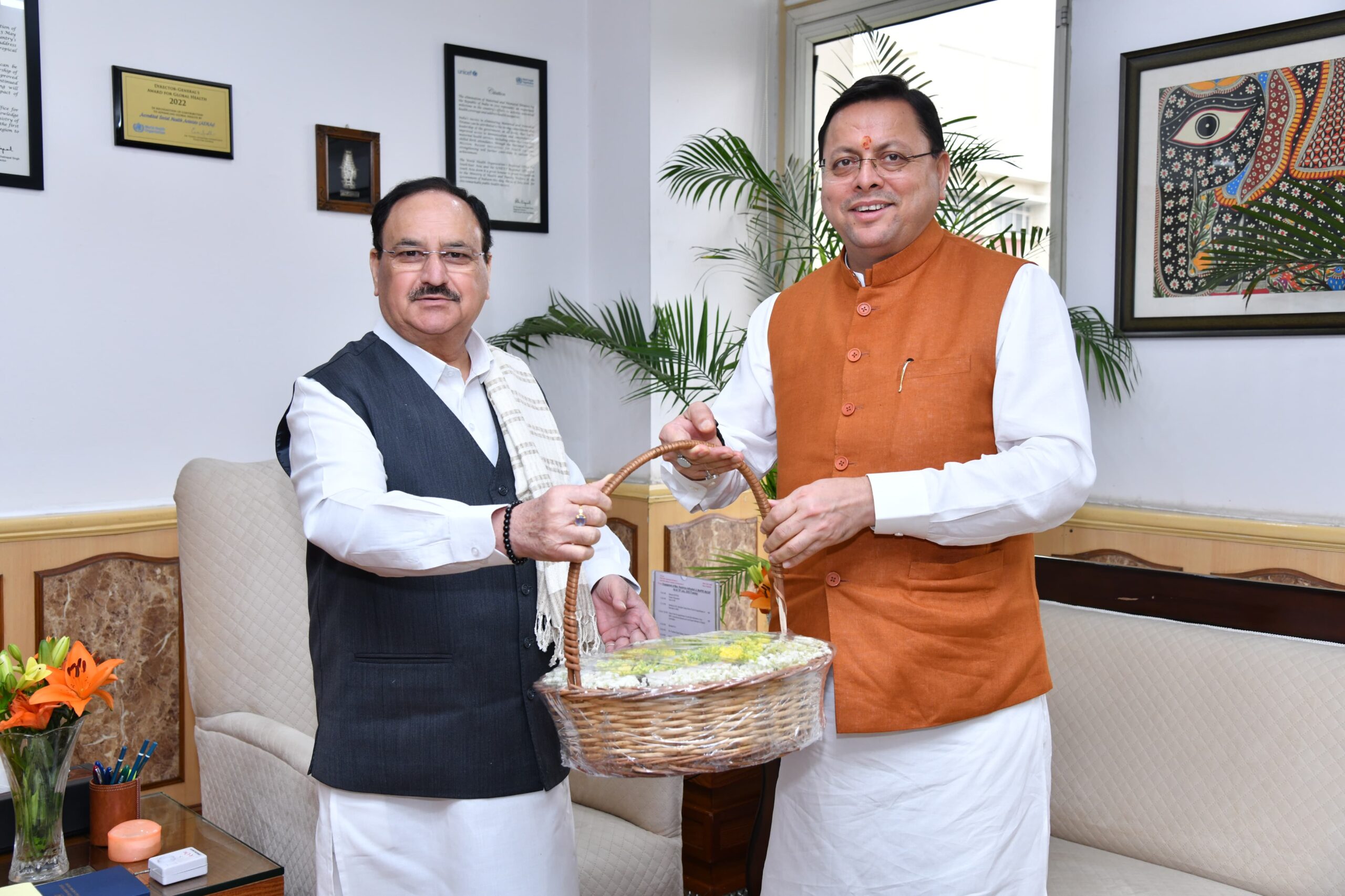 मुख्यमंत्री पुष्कर सिंह धामी ने केंद्रीय स्वास्थ्य मंत्री जेपी नड्डा से शिष्टाचार भेंट की