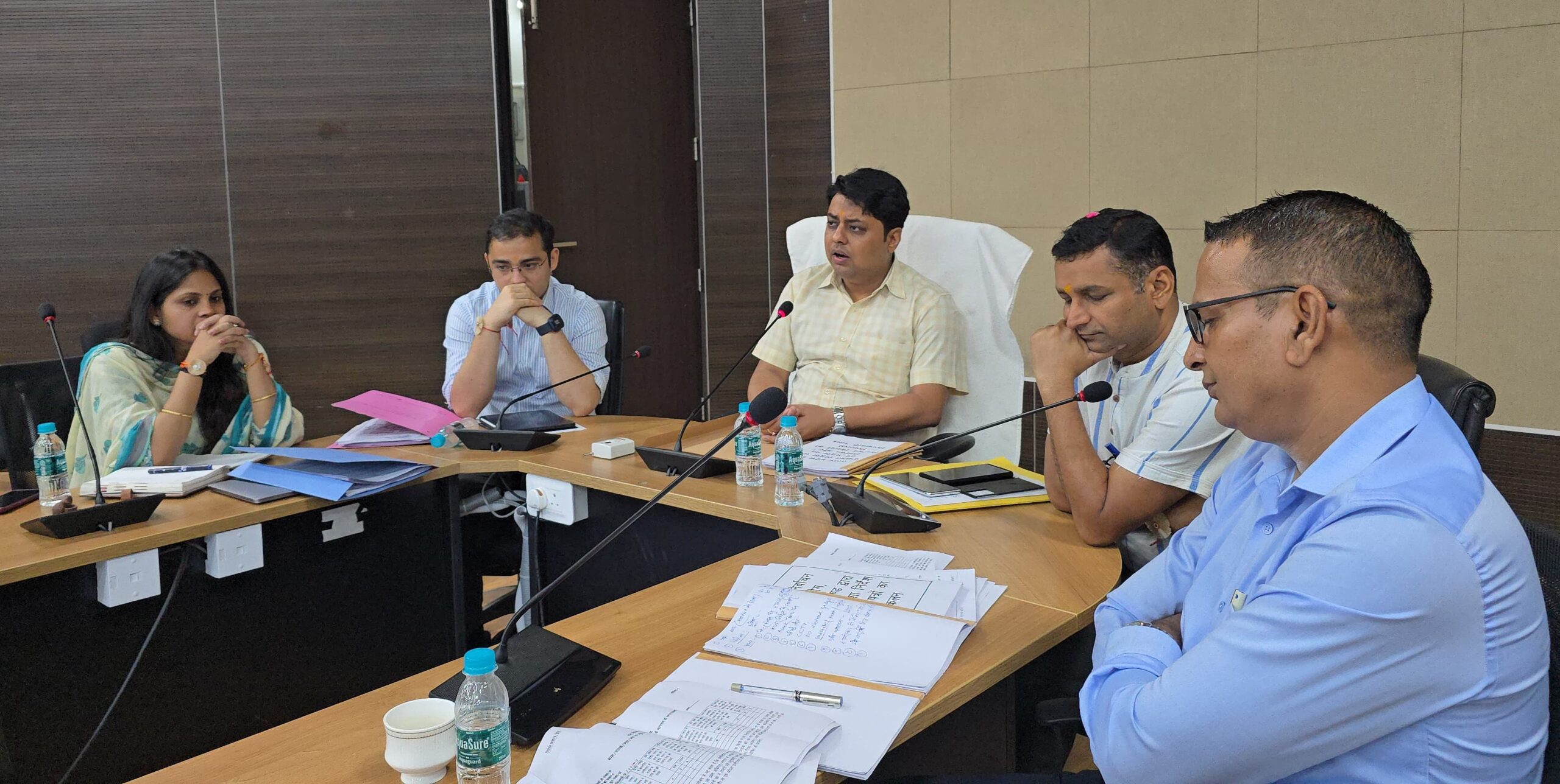 जिलाधिकारी/जिला निर्वाचन अधिकारी की अध्यक्षता में होंगे जिला पंचायत अध्यक्ष, उपाध्यक्ष व ब्लाक प्रमुख, ज्येष्ठ उप प्रमुख व कनिष्ठ उप प्रमुख के चुनाव
