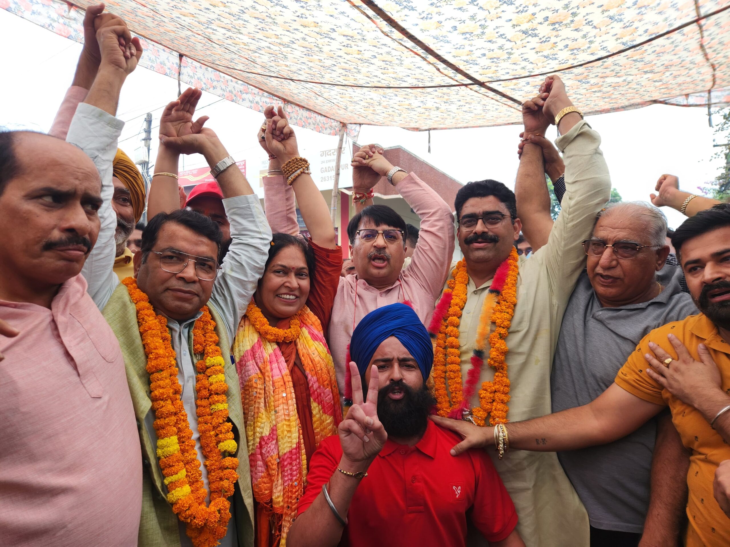 गदरपुर ब्लॉक प्रमुख पर भाजपा की ज्योति ग्रोवर और रुद्रपुर में रीना गौतम ने जीत हासिल की