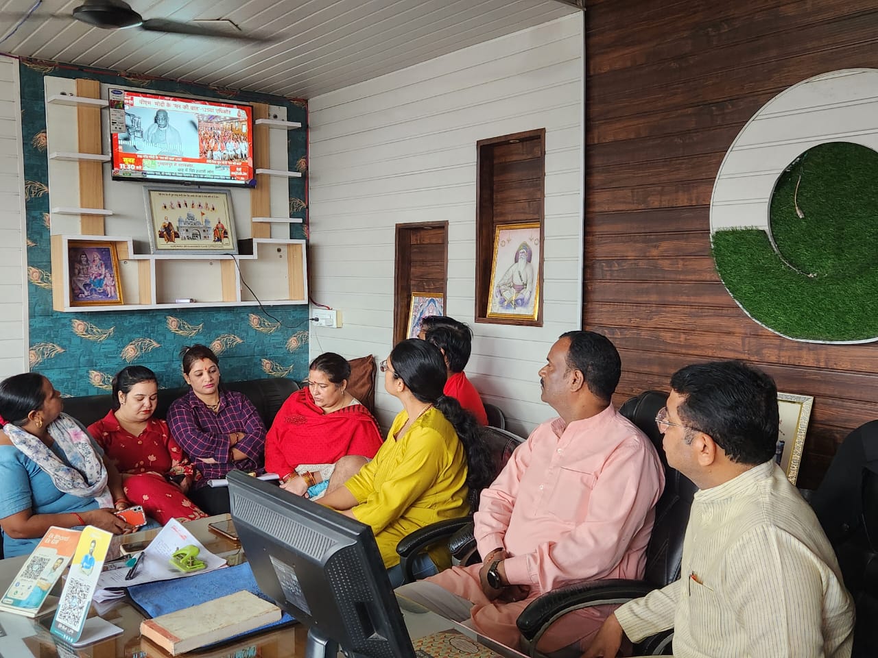 विधायक शिव अरोरा ने कार्यकर्ताओं संग सुना प्रधानमंत्री नरेंद्र मोदी के ‘मन की बात’ का 125वां संस्मरण