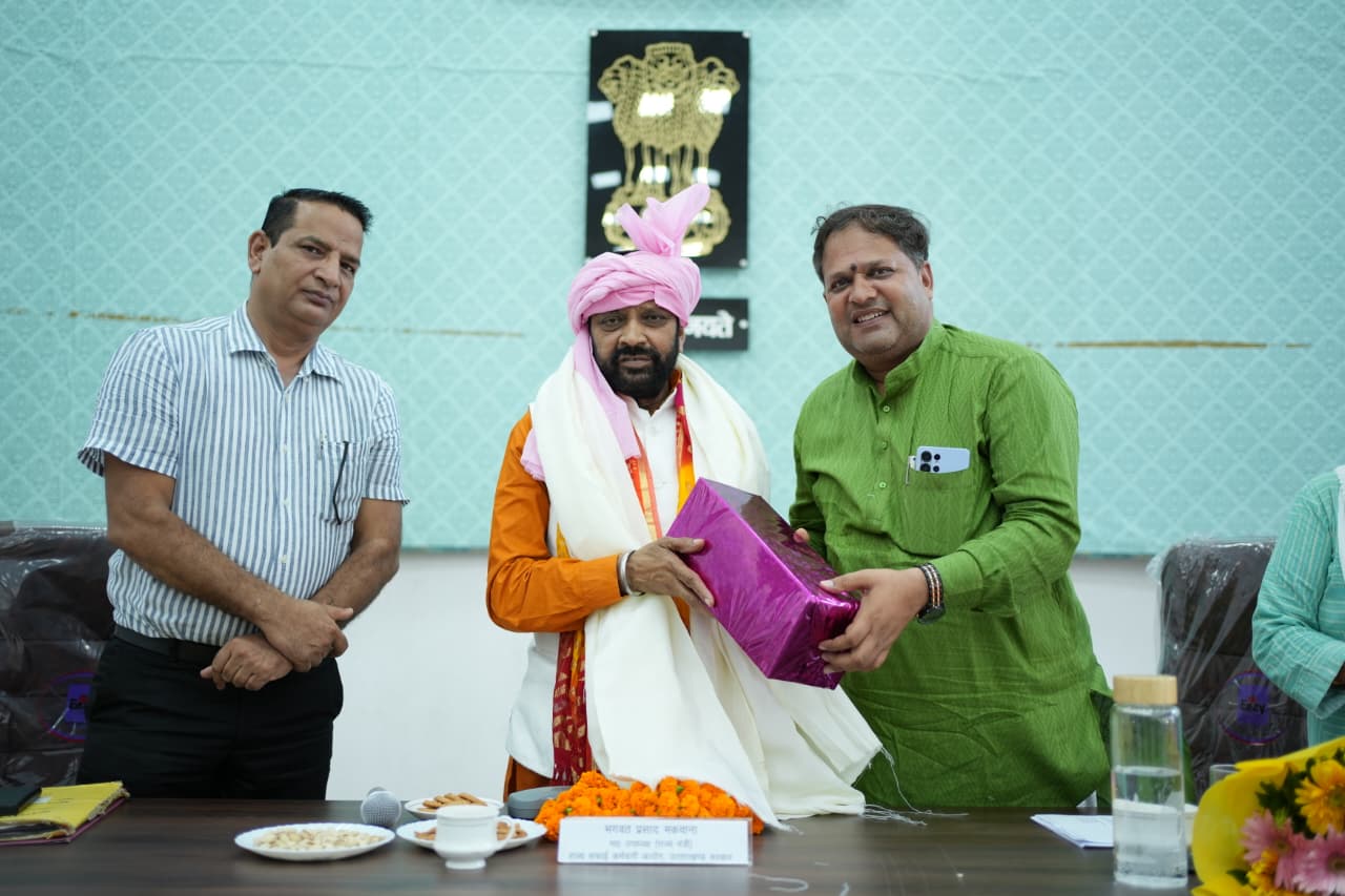 राज्य मंत्री ने महापौर व नगर आयुक्त की कार्यशैली की सराहना