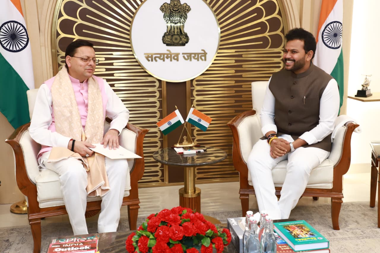 मुख्यमंत्री ने केंद्रीय नागरिक उड्डयन मंत्री से उत्तराखण्ड में हवाई सेवाओं के विस्तार पर की चर्चा