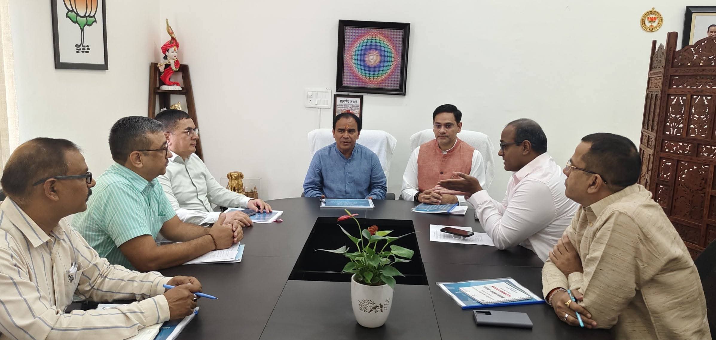 सहकारिता व पशुपालन-दुग्ध विभाग की समीक्षा बैठक: 10 पर्वतीय जनपदों में संचालित साइलेज योजना को मिलेगा व्यापक रूप