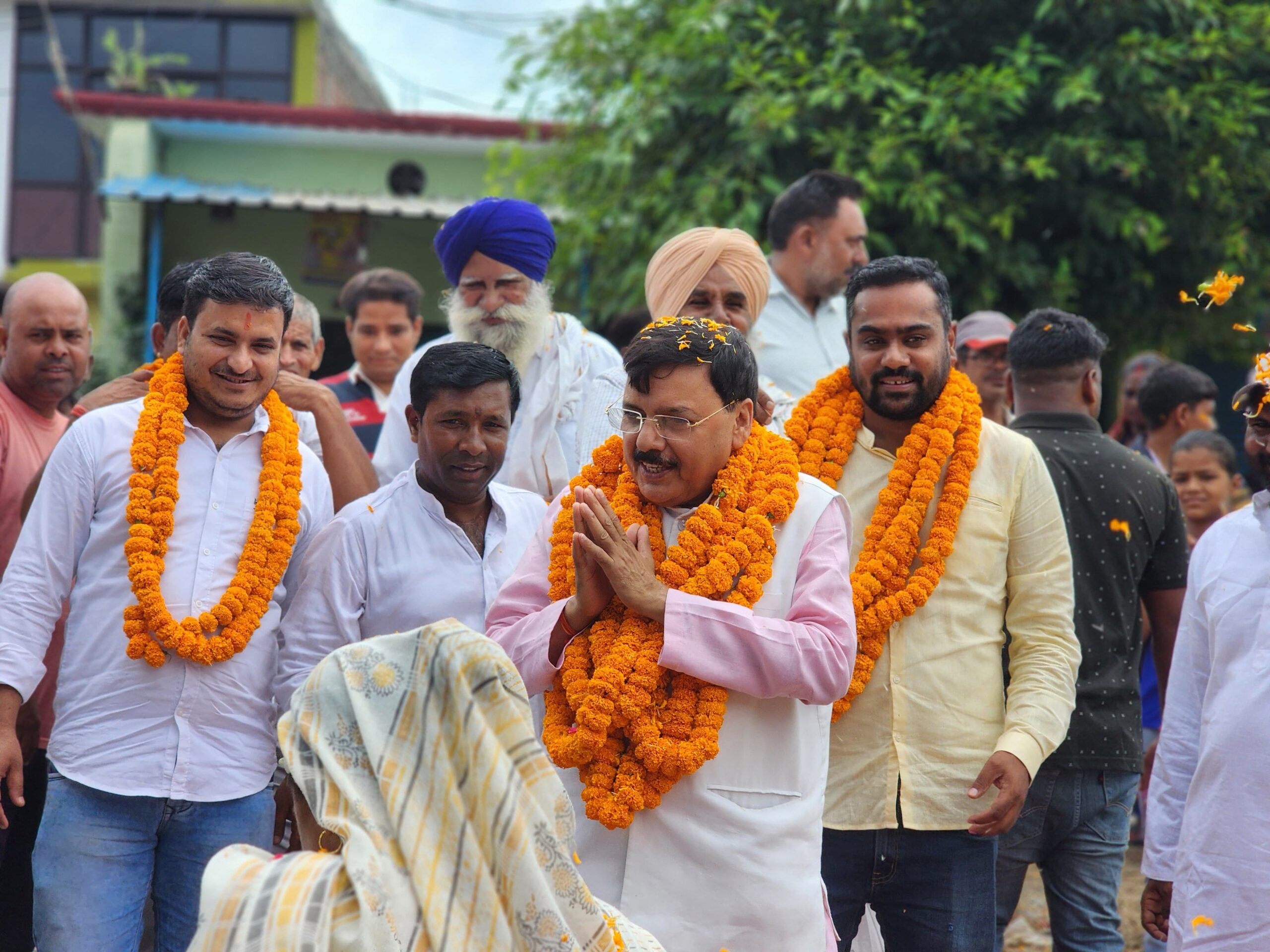 ग्राम बखपुर में बनेगा बहुद्देशीय भवन : राजेश शुक्ला