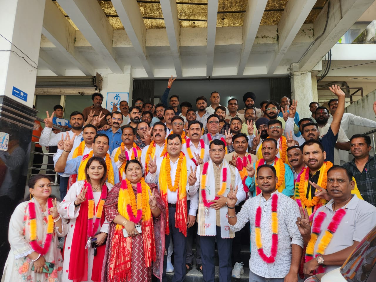 विधायक शिव अरोरा ने नवनियुक्त भाजपा जिला पदाधिकारियों का किया जोरदार स्वागत