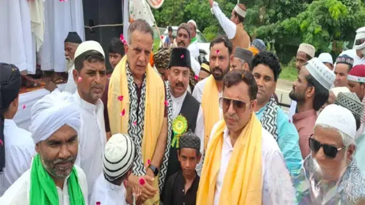 रूद्रपुर : बारावफात जुलूस का भव्य स्वागत, सर्वसमाज ने दिया भाईचारे और एकता का संदेश