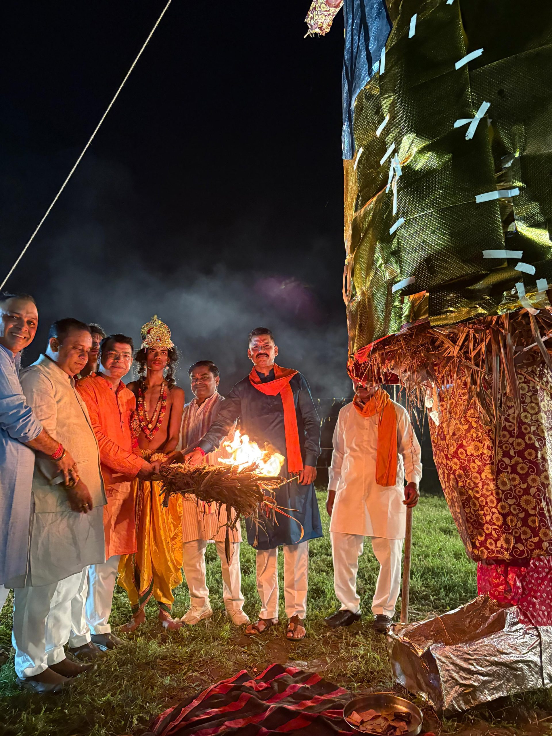 विजय दशमी पर्व पर विभिन्न स्थानों पर रावण दहन कार्यक्रमों में शामिल हुए विधायक शिव अरोरा