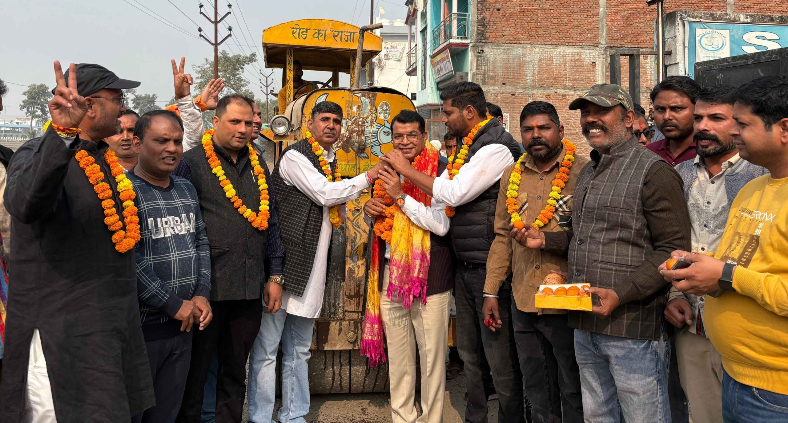 किरतपुर से यूपी सीमा तक मुख्य मार्ग का सतह सुधार कार्य शुरू, विधायक शिव अरोरा ने किया उद्घाटन