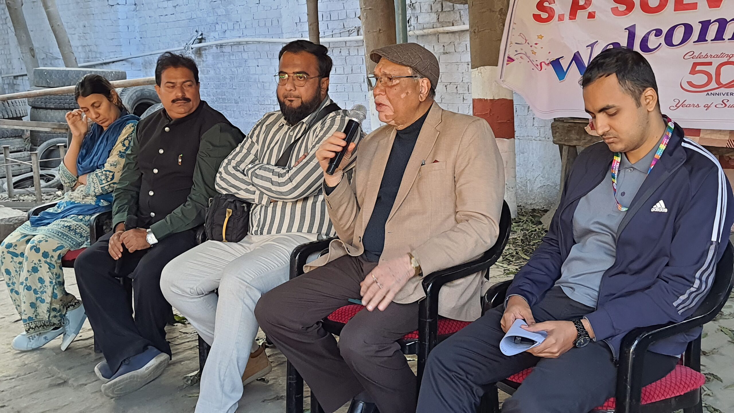 तकनीकी शिक्षा की जीवंत मिसाल बनी एसपी साल्वेंट विजिट, महाराष्ट्र कॉलेज के छात्रों ने देखा इंडस्ट्री का वास्तविक स्वरूप