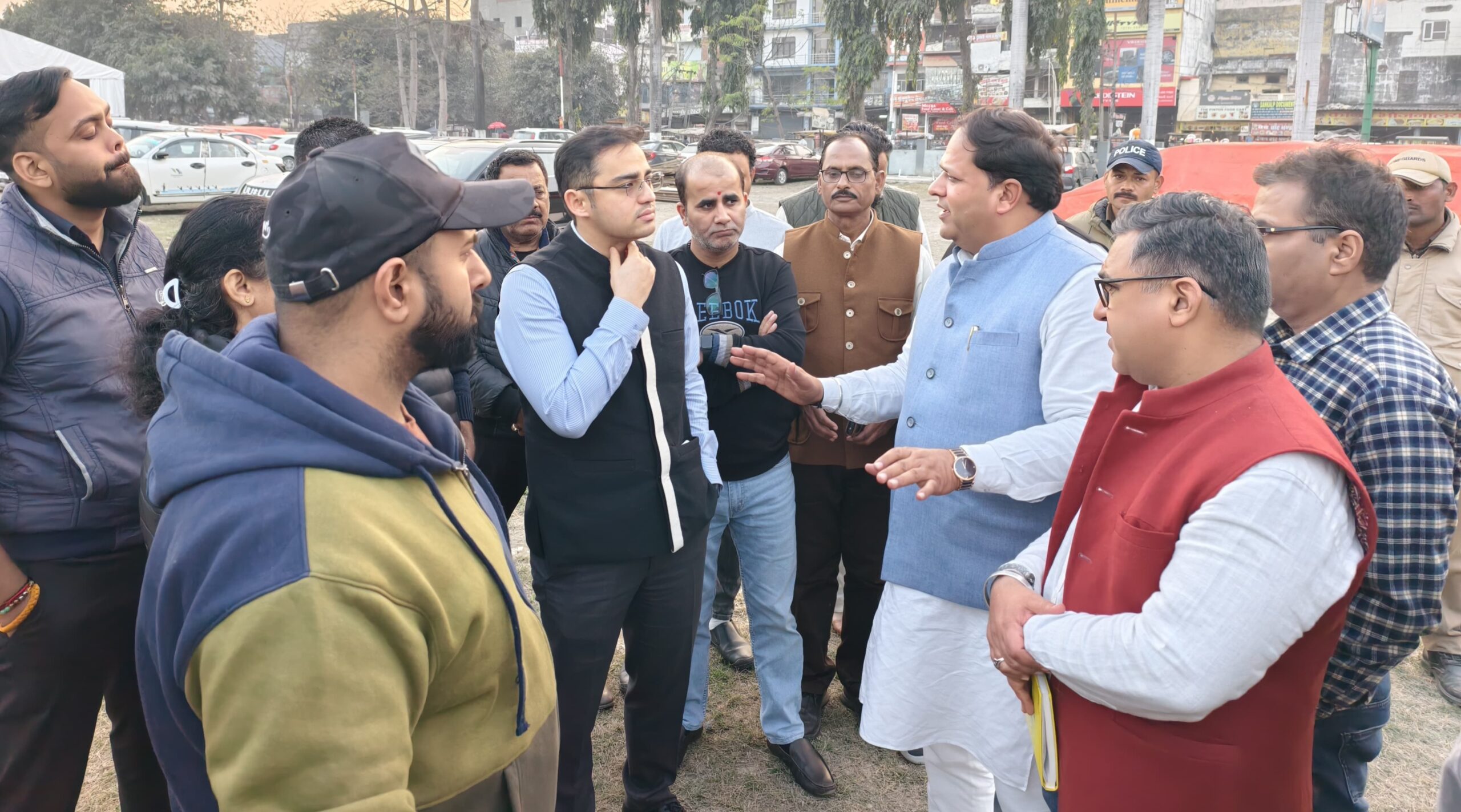 यूएस नगर कार्निवल और मुख्यमंत्री धामी के आगमन की तैयारियों का महापौर विकास शर्मा ने लिया जायजा