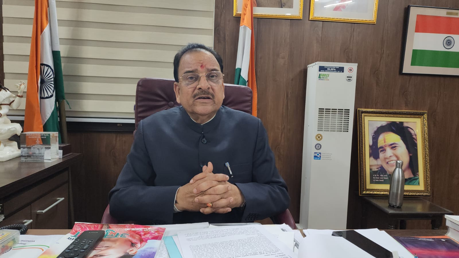 सांसद अजय भट्ट ने कहा कि घरेलू एलपीजी गैस की कोई कमी नहीं है, होम डिलीवरी के माध्यम से ही गैस प्राप्त करे