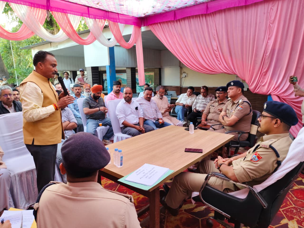 एसएसपी अजय गणपति का किच्छा कोतवाली में औचक निरीक्षण, जनसंवाद में सुनीं समस्याएं, मौके पर दिए समाधान के निर्देश