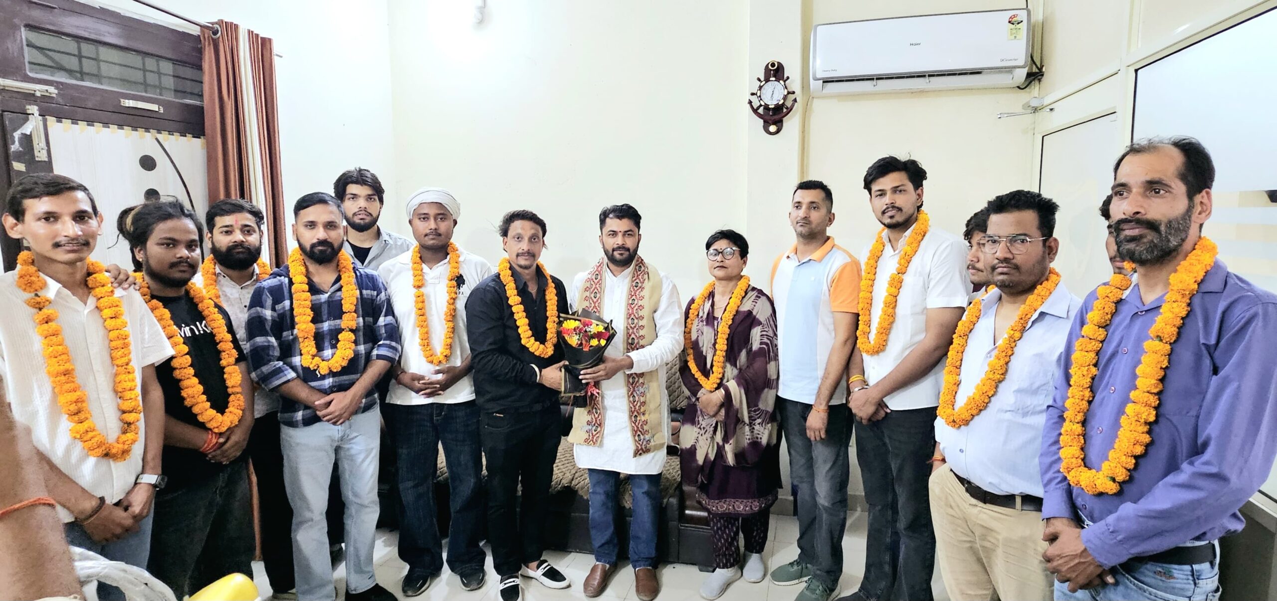 भगत सिंह मण्डल के नवनियुक्त युवा मोर्चा पदाधिकारियों का भव्य स्वागत