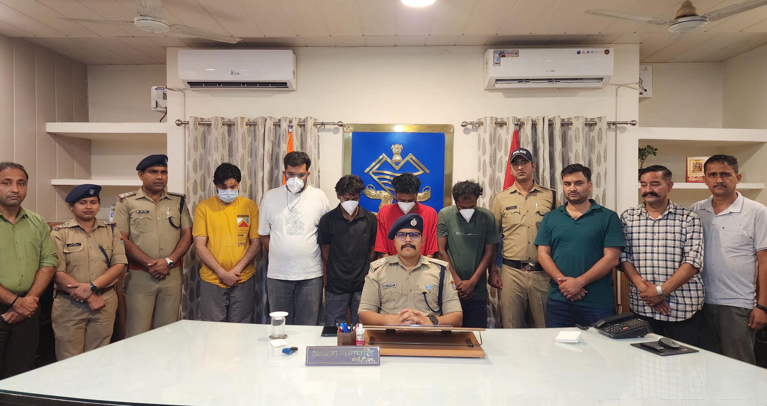 “ऑपरेशन साइबर प्रहार” : ऊधमसिंहनगर पुलिस का बड़ा एक्शन, 100 से ज़्यादा म्यूल अकाउंट चिन्हित, 24 घंटे में 24 मुकदमे दर्ज