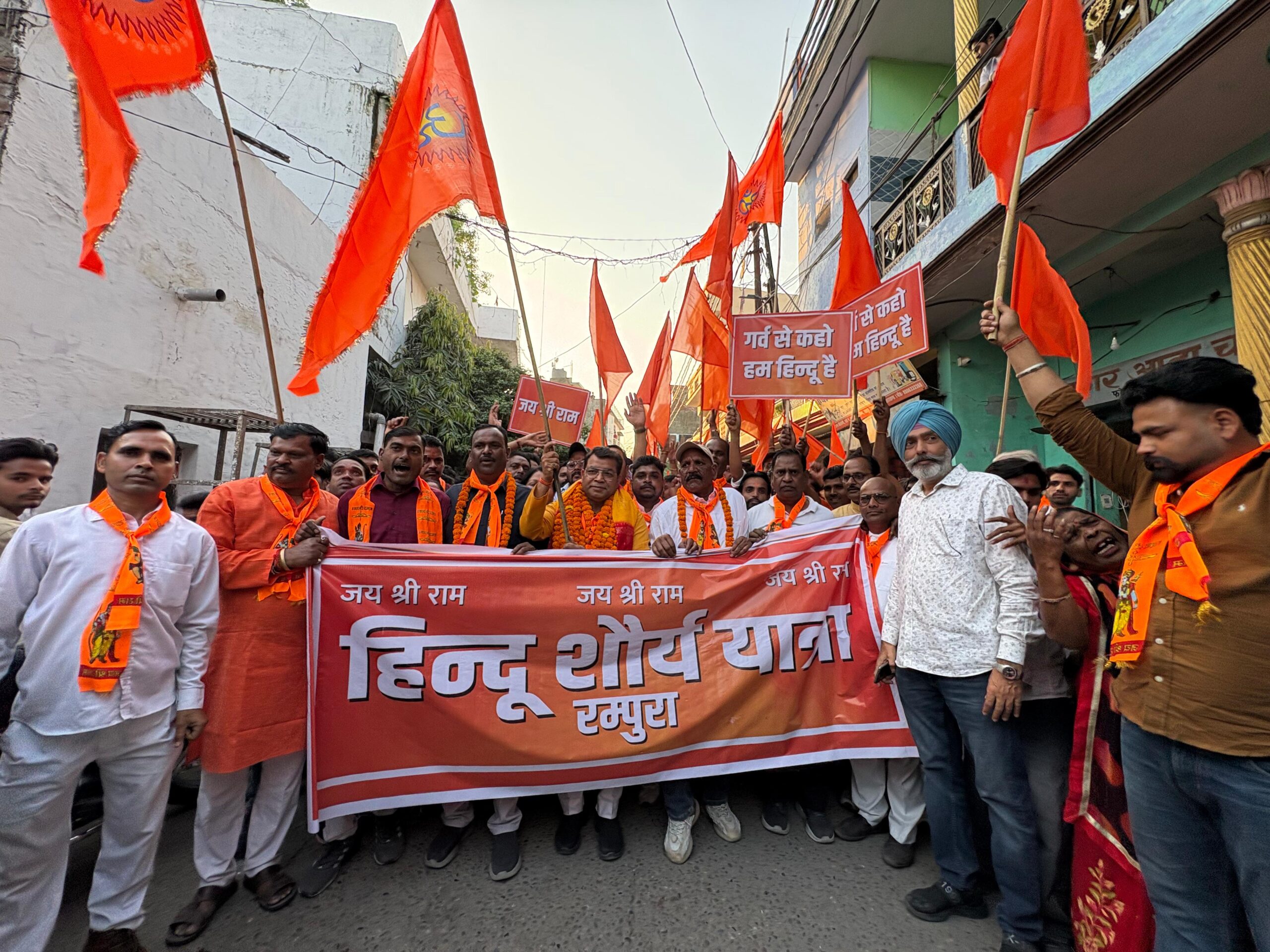रम्पुरा में भव्य ‘हिन्दू शौर्य यात्रा’ का आयोजन, विधायक शिव अरोरा के नेतृत्व में उमड़ा जनसैलाब
