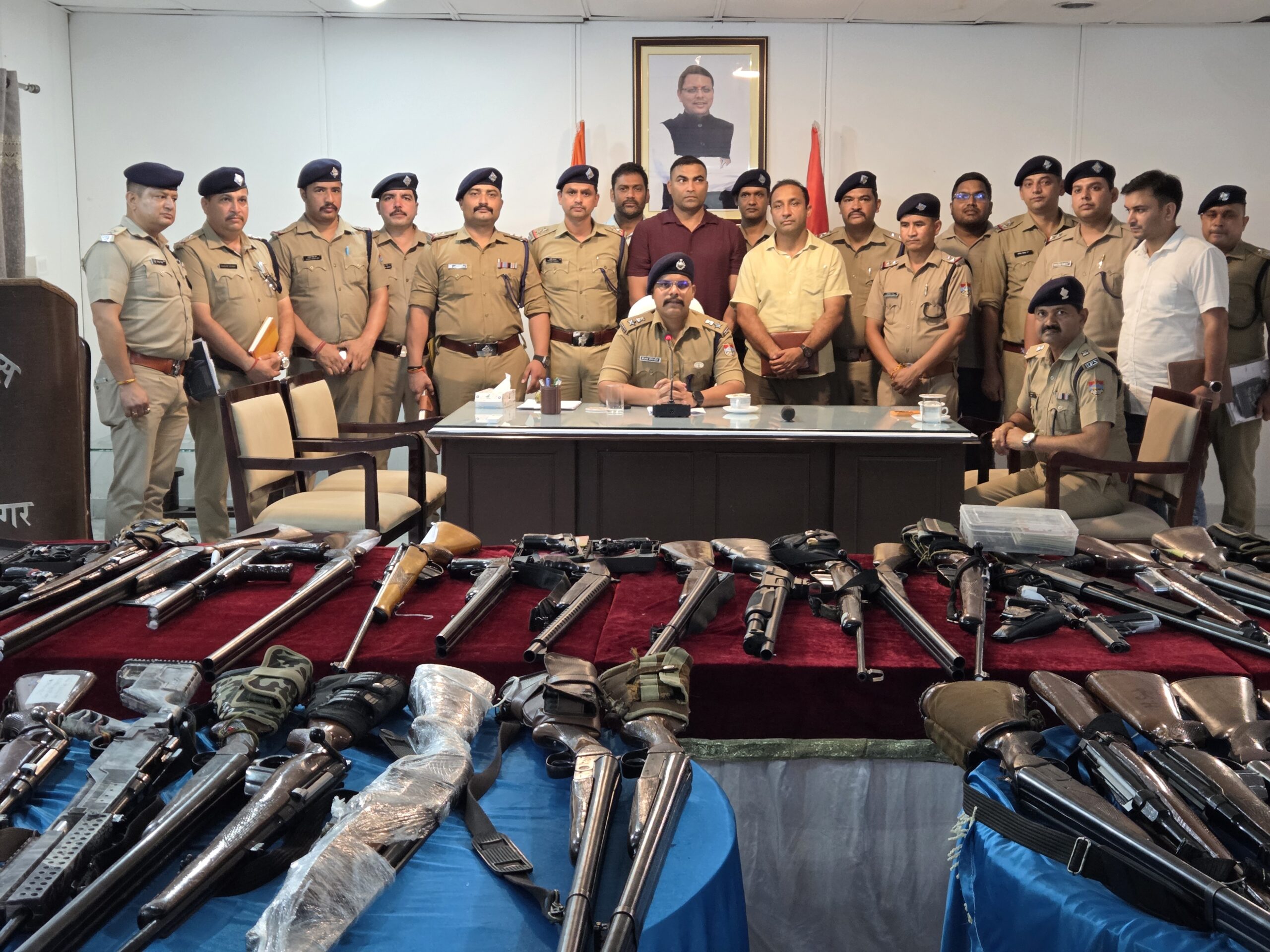 संदिग्ध शस्त्र लाइसेंसों पर बड़ा एक्शन : उत्तराखंड में देश के बाहरी राज्यों से शस्त्र लाइसेंस किसने बनवाये, पुलिस खंगालेगी कुंडली 