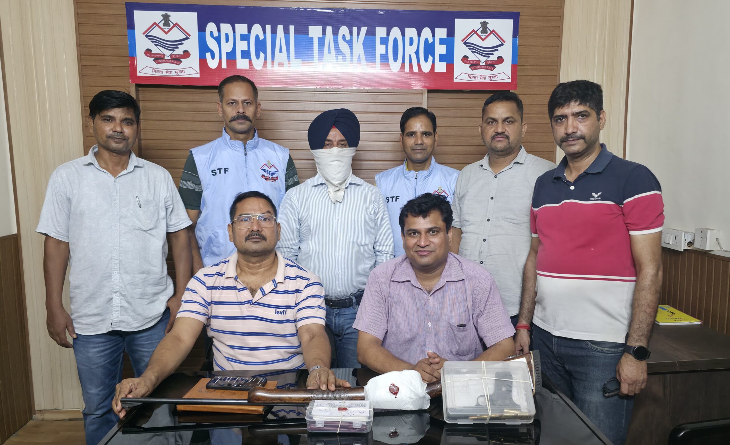 उत्तराखण्ड STF का बड़ा खुलासा: एक ही फर्जी लाइसेंस नंबर पर खरीदे दो हथियार, ऑपरेशन 'प्रहार' में 13वीं गिरफ्तारी