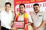 महापौर विकास शर्मा ने जिला अस्पताल पहुंचकर घायल महिला कांस्टेबल का हाल जाना
