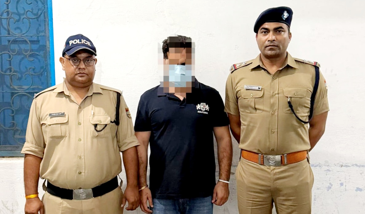सड़क हादसे के बाद मारपीट के मामले में पुलिस का बड़ा एक्शन, मुख्य आरोपी सन्नी चुघ गिरफ्तार